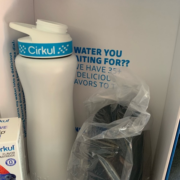 cirkul Other 2 Brand New 22 Ounce Stainless Steel Cirkul Bottles